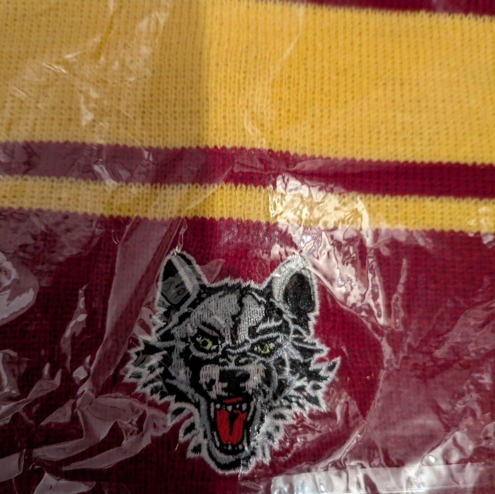 Chicago Wolves Winter Hat - Picture 3 of 4